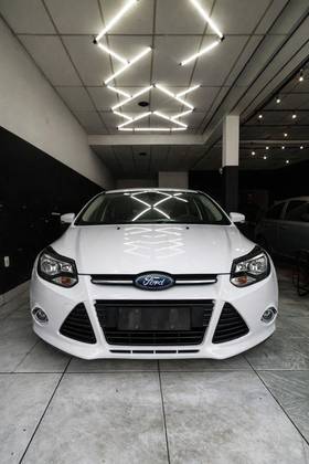 FORD FOCUS 2.0 SE SEDAN 16V FLEX 4P POWERSHIFT